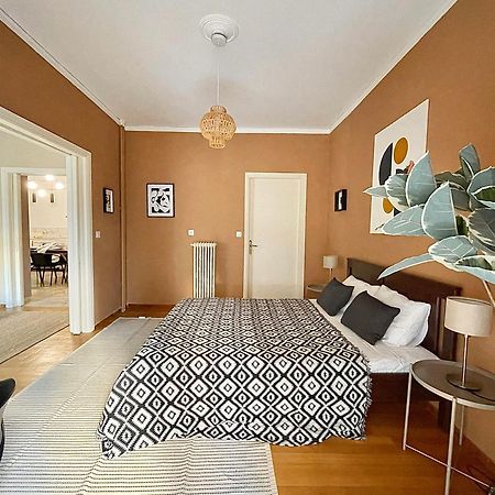 Comfy And Spacious Two Bedroom Apartment With Balcony Athens Exterior photo