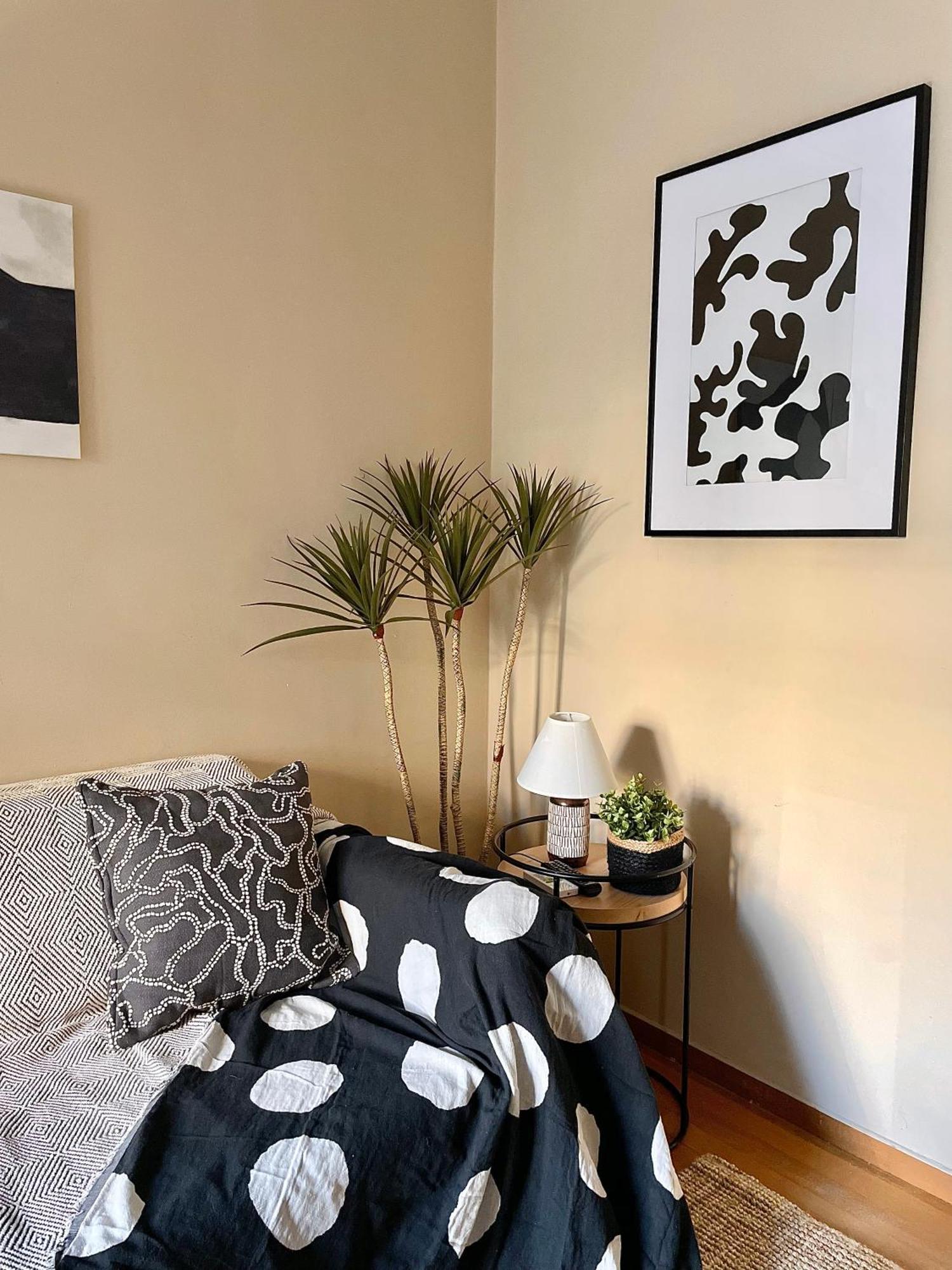 Comfy And Spacious Two Bedroom Apartment With Balcony Athens Exterior photo